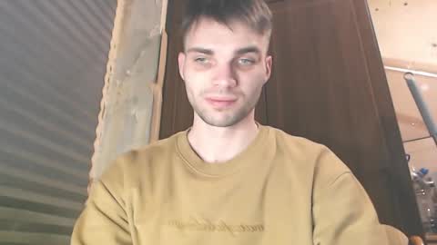 Snapshot of simbo_cool chatting on 04/12/26, 12:26 Simba online show from 04/12/26, 12:26