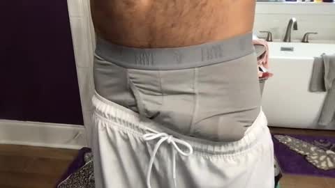 simi136 online show from 11/18/25, 08:24