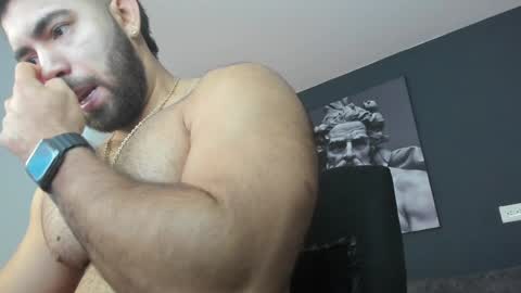 simon_leon01 online show from 01/22/25, 12:17