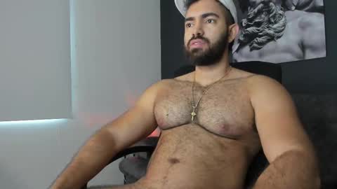 simon_leon01 online show from 03/05/25, 11:49