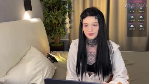 Simona online show from 02/21/25, 10:39