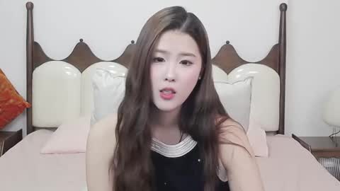 Snapshot of simonastephanie chatting on 10/26/25, 04:02 simonastephanie online show from 10/26/25, 04:02