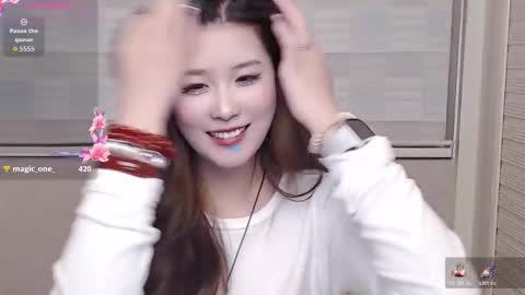 Snapshot of simonastephanie chatting on 11/22/25, 02:27 simonastephanie online show from 11/22/25, 02:27