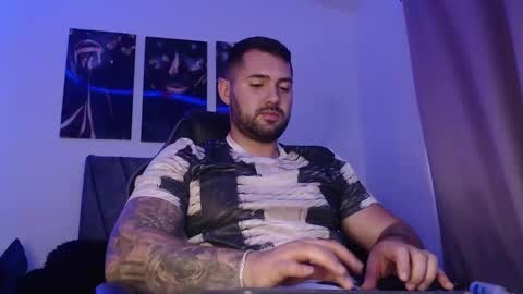 Snapshot of simonbeck chatting on 01/17/25, 09:50 Simon online show from 01/17/25, 09:50