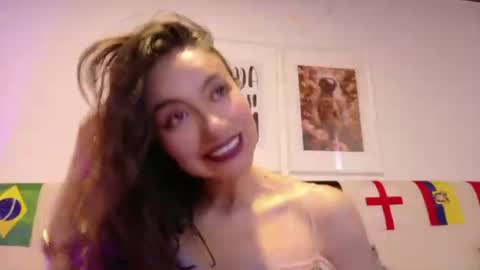 simone_feral online show from 06/26/26, 12:09