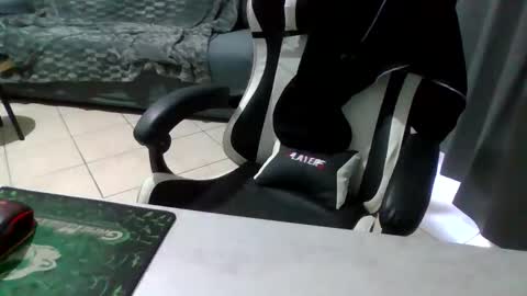 simoninside25 online show from 10/11/25, 02:04