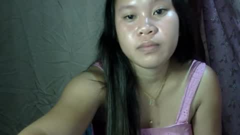 Snapshot of simply_y0urs chatting on 12/19/24, 06:56 simply_y0urs online show from 12/19/24, 06:56