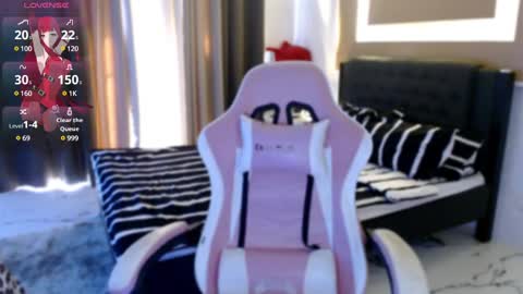 Adrianna Fowler online show from 03/12/25, 12:53