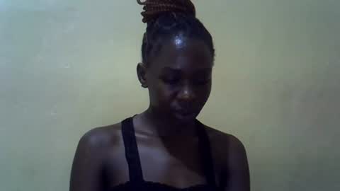 Snapshot of simplyloy33 chatting on 07/26/26, 06:54 simplyloy33 online show from 07/26/26, 06:54