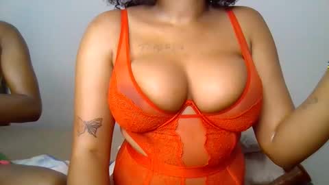 Snapshot of sin_golden chatting on 12/17/25, 03:23 sin online show from 12/17/25, 03:23