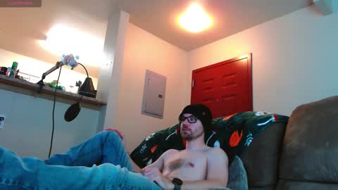 Snapshot of sin_lord chatting on 11/04/25, 08:19 Husky Dad online show from 11/04/25, 08:19