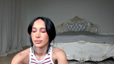 C online show from 11/06/25, 08:43