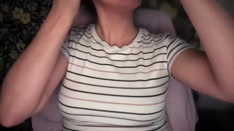 Sindra online show from 12/18/25, 11:44