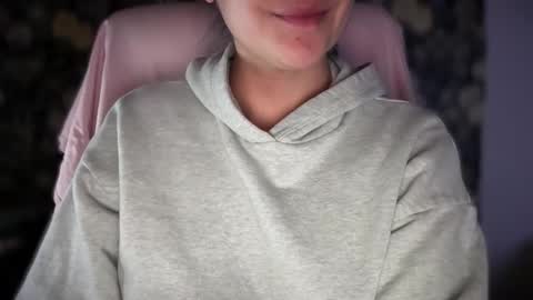 Sindra online show from 12/23/25, 12:19