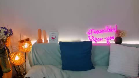 Sindy online show from 11/15/25, 04:43