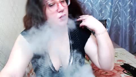 Snapshot of sindyjenice chatting on 12/04/24, 06:22 Angela online show from 12/04/24, 06:22