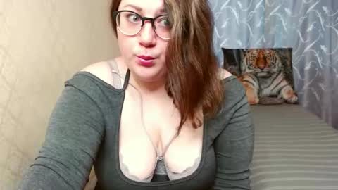 Angela online show from 03/26/26, 09:59