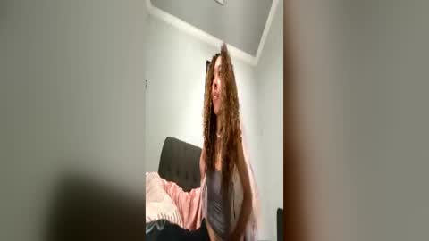sinn3er online show from 06/18/26, 02:34