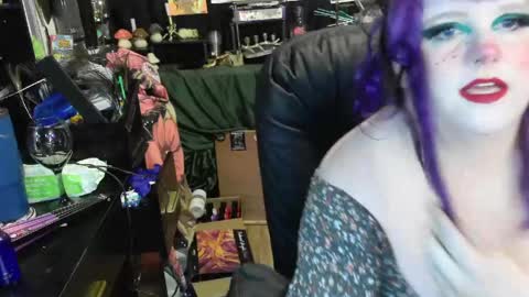 Sinstress hemlock online show from 04/24/26, 02:14