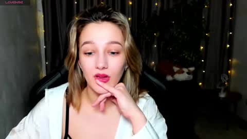 Sinty Noria online show from 02/25/25, 01:20