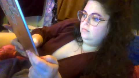 Siofra online show from 10/14/25, 09:37