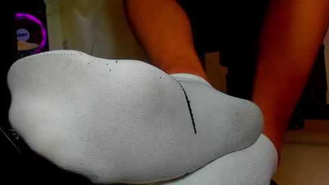 only foot                         worshipers here online show from 06/16/26, 01:30