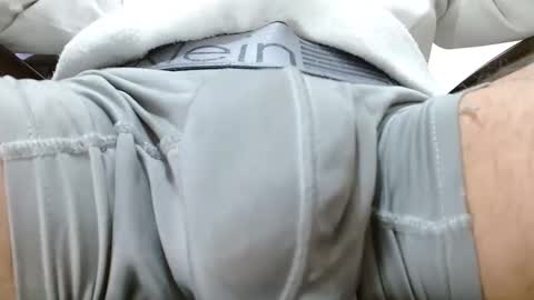 Snapshot of sir_tall_dom chatting on 12/21/24, 05:03 AlphaMaster Rodrick online show from 12/21/24, 05:03