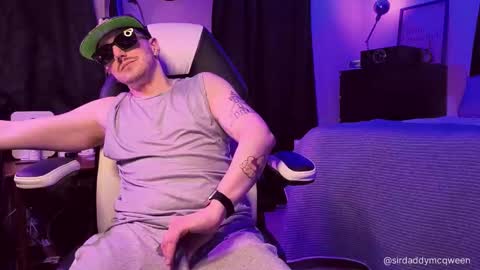 Snapshot of sirdaddymcqween chatting on 02/14/26, 08:11 Sir Daddy McQween online show from 02/14/26, 08:11