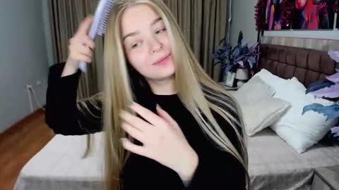 SirenaBloom online show from 01/15/26, 05:45