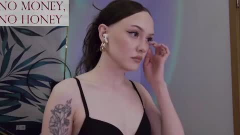 Goddess Sirena online show from 06/19/26, 09:18