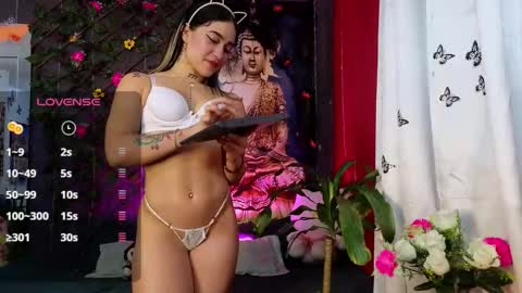 koral online show from 10/28/25, 03:43