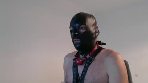 Snapshot of siriuslatex chatting on 12/23/25, 09:18 siriuslatex online show from 12/23/25, 09:18