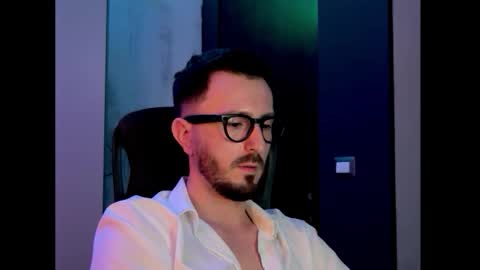 Sir Max online show from 10/28/25, 08:55