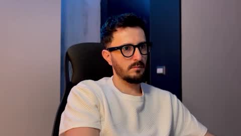 Sir Max online show from 11/19/25, 10:32