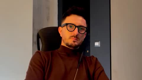 Sir Max online show from 11/25/25, 11:38