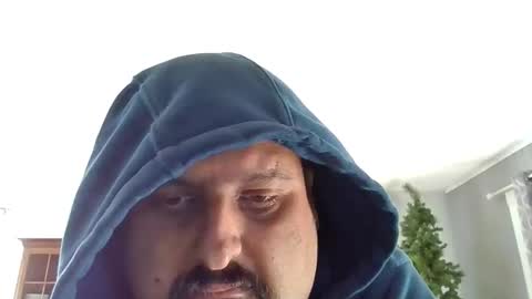 Snapshot of sirmike80 chatting on 12/18/25, 02:23 SirMike80 online show from 12/18/25, 02:23