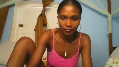 Sissi0325 online show from 02/17/26, 06:32