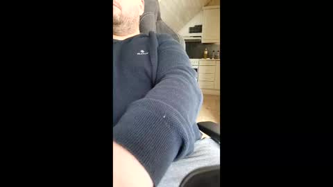 sissy_gurl_ online show from 05/20/26, 03:07