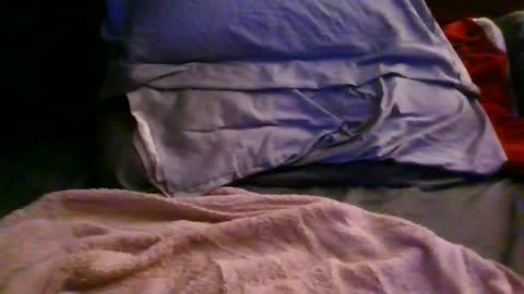wants to suck cock online show from 10/27/25, 12:36