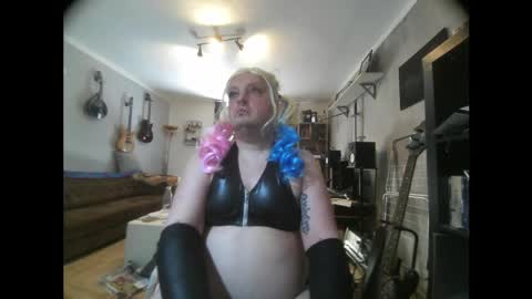 Tiffany Candy online show from 04/09/26, 11:04