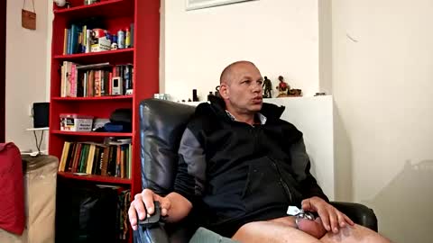 Petra online show from 04/19/26, 05:45