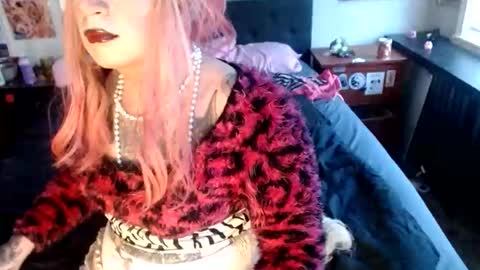 sissyslutliana69 online show from 03/17/26, 12:19