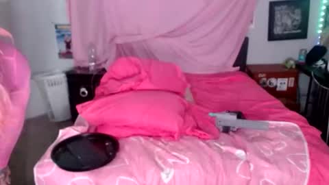 sissyslutliana69 online show from 04/08/26, 08:03