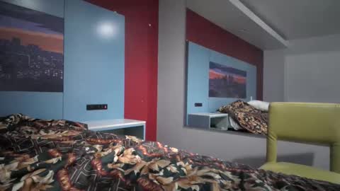 Snapshot of sissyslutlovesbbc chatting on 12/17/25, 01:33 sissyslutlovesbbc online show from 12/17/25, 01:33