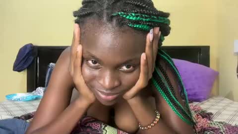 siswet online show from 02/21/25, 12:05