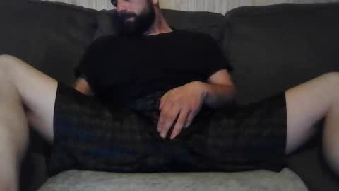 Snapshot of sit0nnmyface69 chatting on 12/22/25, 04:31 sit0nnmyface69 online show from 12/22/25, 04:31
