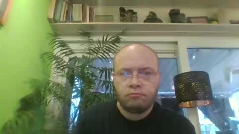 Snapshot of sixten113 chatting on 02/12/26, 07:58 sixten113 online show from 02/12/26, 07:58
