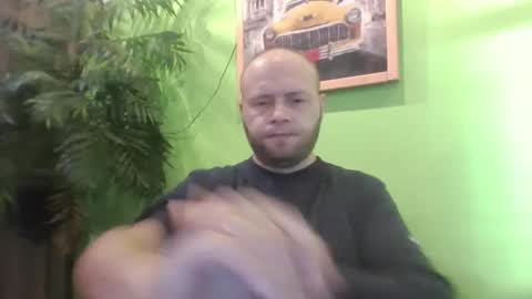 Snapshot of sixten19795 chatting on 11/05/25, 07:41 sixten19795 online show from 11/05/25, 07:41