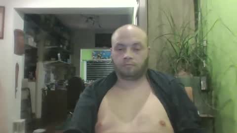 Snapshot of sixten19795 chatting on 11/24/25, 06:07 sixten19795 online show from 11/24/25, 06:07