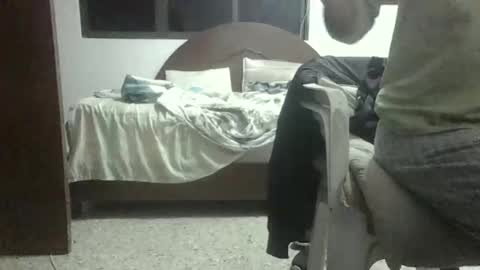 Snapshot of skanky_little_dolls chatting on 11/17/25, 11:21 skanky_little_dolls online show from 11/17/25, 11:21